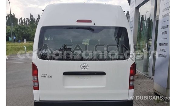 Nunua Imported Toyota Hiace Nyeupe Gari ndani ya Import - Dubai nchini Arusha Nunua Imported Toyota Hiace Nyeupe Gari ndani ya Import - Dubai nchini Arusha