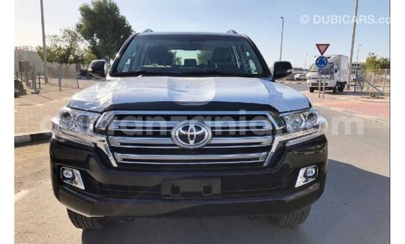 Buy Import Toyota Land Cruiser Black Car in Import - Dubai in Arusha Buy Import Toyota Land Cruiser Black Car in Import - Dubai in Arusha