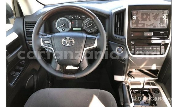 Buy Import Toyota Land Cruiser Black Car in Import - Dubai in Arusha Buy Import Toyota Land Cruiser Black Car in Import - Dubai in Arusha