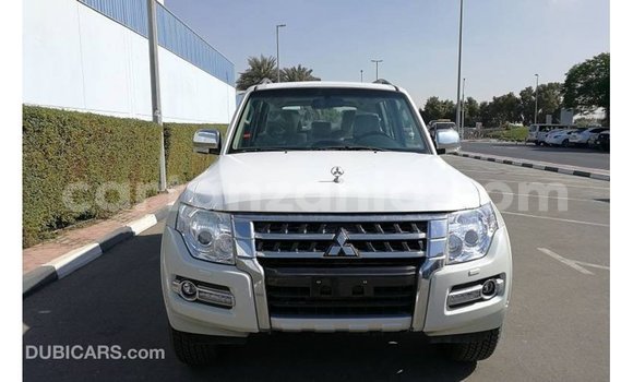 Buy Import Mitsubishi Pajero White Car in Import - Dubai in Arusha Buy Import Mitsubishi Pajero White Car in Import - Dubai in Arusha