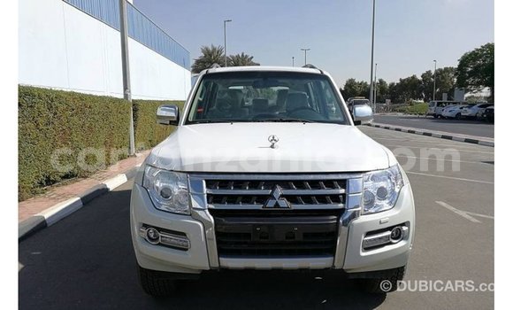 Buy Import Mitsubishi Pajero White Car in Import - Dubai in Arusha Buy Import Mitsubishi Pajero White Car in Import - Dubai in Arusha
