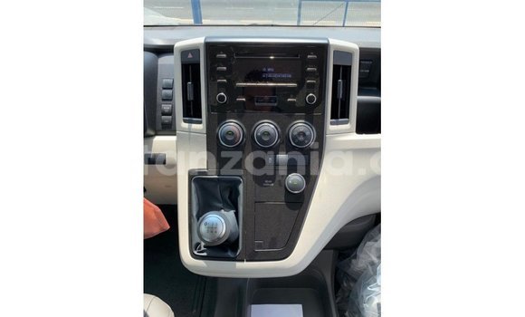 Nunua Imported Toyota Hiace Nyeupe Gari ndani ya Import - Dubai nchini Arusha Nunua Imported Toyota Hiace Nyeupe Gari ndani ya Import - Dubai nchini Arusha