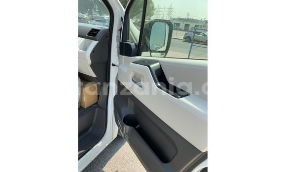 Nunua Imported Toyota Hiace Nyeupe Gari ndani ya Import - Dubai nchini Arusha Nunua Imported Toyota Hiace Nyeupe Gari ndani ya Import - Dubai nchini Arusha