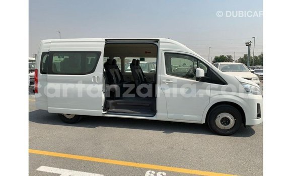 Nunua Imported Toyota Hiace Nyeupe Gari ndani ya Import - Dubai nchini Arusha Nunua Imported Toyota Hiace Nyeupe Gari ndani ya Import - Dubai nchini Arusha