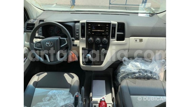 Big with watermark toyota hiace arusha import dubai 7925