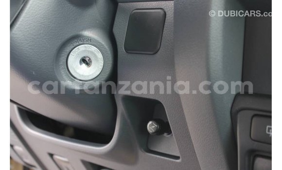 Nunua Imported Toyota Land Cruiser Beige Gari ndani ya Import - Dubai nchini Arusha Nunua Imported Toyota Land Cruiser Beige Gari ndani ya Import - Dubai nchini Arusha