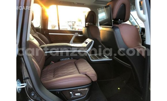 Nunua Imported Toyota Land Cruiser Nyeusi Gari ndani ya Import - Dubai nchini Arusha Nunua Imported Toyota Land Cruiser Nyeusi Gari ndani ya Import - Dubai nchini Arusha