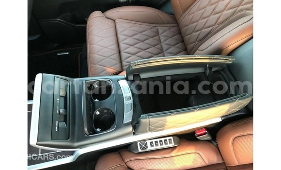 Nunua Imported Toyota Land Cruiser Nyeusi Gari ndani ya Import - Dubai nchini Arusha Nunua Imported Toyota Land Cruiser Nyeusi Gari ndani ya Import - Dubai nchini Arusha