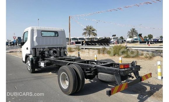 Nunua Imported Mitsubishi Carisma Nyeupe Gari ndani ya Import - Dubai nchini Arusha Nunua Imported Mitsubishi Carisma Nyeupe Gari ndani ya Import - Dubai nchini Arusha