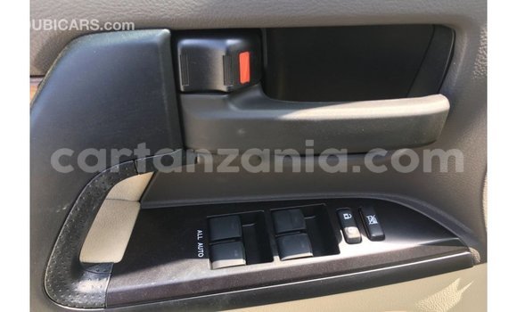 Nunua Imported Toyota Land Cruiser Nyeusi Gari ndani ya Import - Dubai nchini Arusha Nunua Imported Toyota Land Cruiser Nyeusi Gari ndani ya Import - Dubai nchini Arusha