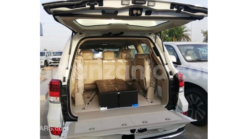 Big with watermark toyota land cruiser arusha import dubai 7941