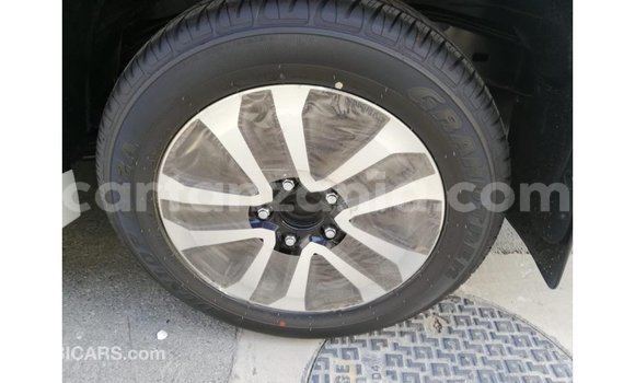 Nunua Imported Toyota Land Cruiser Nyeupe Gari ndani ya Import - Dubai nchini Arusha Nunua Imported Toyota Land Cruiser Nyeupe Gari ndani ya Import - Dubai nchini Arusha