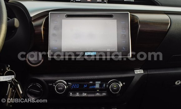 Buy Import Toyota Hilux White Car in Import - Dubai in Arusha Buy Import Toyota Hilux White Car in Import - Dubai in Arusha