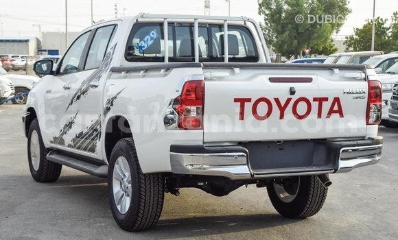 Buy Import Toyota Hilux White Car in Import - Dubai in Arusha Buy Import Toyota Hilux White Car in Import - Dubai in Arusha