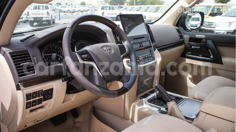 Big with watermark toyota land cruiser arusha import dubai 7943