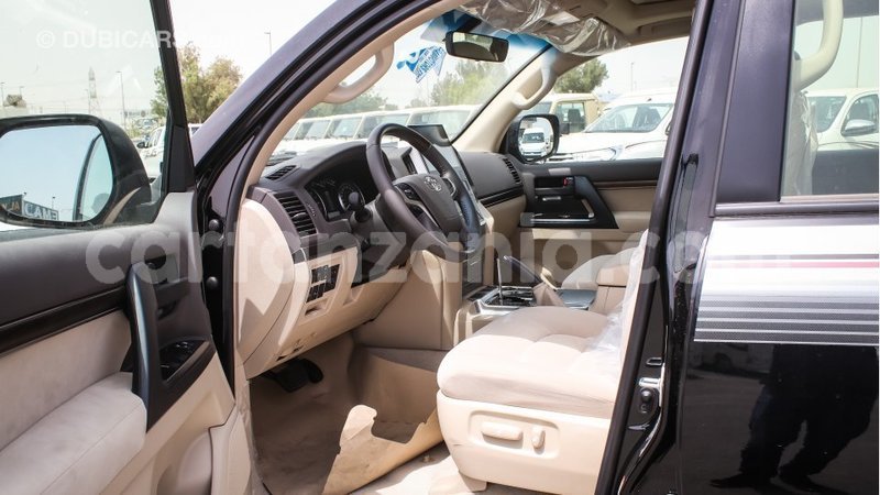 Big with watermark toyota land cruiser arusha import dubai 7943