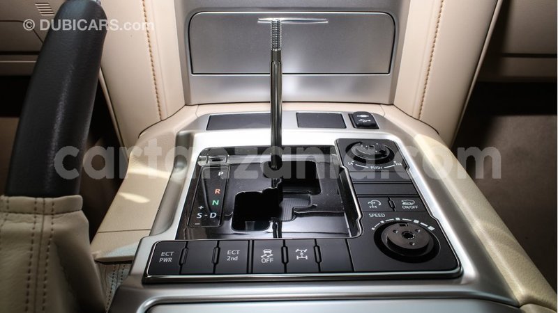 Big with watermark toyota land cruiser arusha import dubai 7943