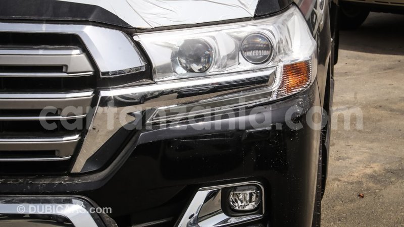 Big with watermark toyota land cruiser arusha import dubai 7943