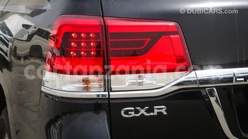 Big with watermark toyota land cruiser arusha import dubai 7943