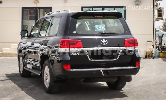 Buy Import Toyota Land Cruiser Black Car in Import - Dubai in Arusha Buy Import Toyota Land Cruiser Black Car in Import - Dubai in Arusha