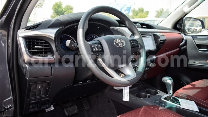 Big with watermark toyota hilux arusha import dubai 7945