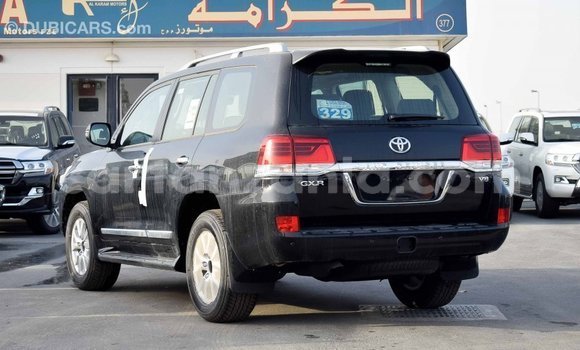Buy Import Toyota Land Cruiser Black Car in Import - Dubai in Arusha Buy Import Toyota Land Cruiser Black Car in Import - Dubai in Arusha