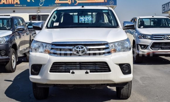 Buy Import Toyota Hilux White Car in Import - Dubai in Arusha Buy Import Toyota Hilux White Car in Import - Dubai in Arusha