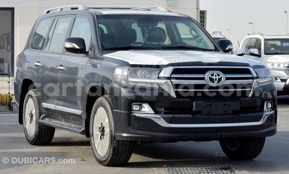 Buy Import Toyota Land Cruiser Black Car in Import - Dubai in Arusha Buy Import Toyota Land Cruiser Black Car in Import - Dubai in Arusha