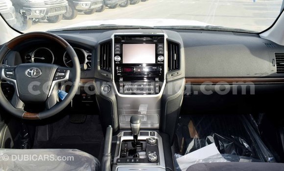 Buy Import Toyota Land Cruiser Black Car in Import - Dubai in Arusha Buy Import Toyota Land Cruiser Black Car in Import - Dubai in Arusha