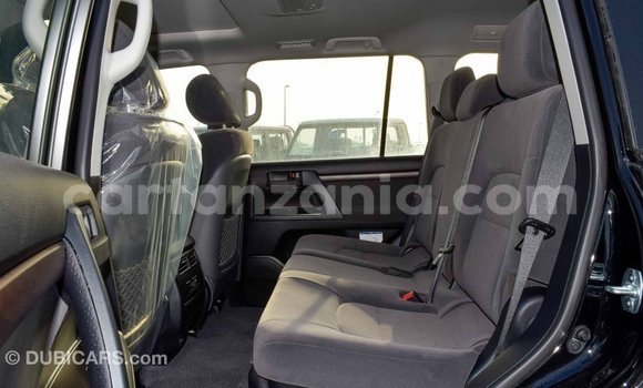Buy Import Toyota Land Cruiser Black Car in Import - Dubai in Arusha Buy Import Toyota Land Cruiser Black Car in Import - Dubai in Arusha