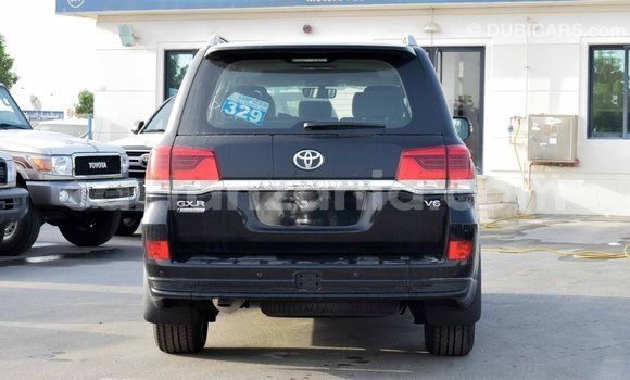 Buy Import Toyota Land Cruiser Black Car in Import - Dubai in Arusha Buy Import Toyota Land Cruiser Black Car in Import - Dubai in Arusha