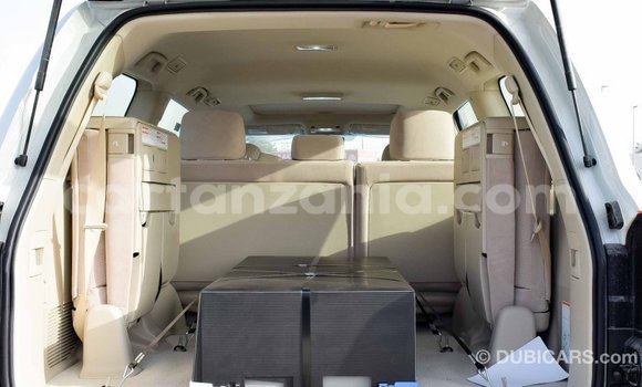 Buy Import Toyota Land Cruiser White Car in Import - Dubai in Arusha Buy Import Toyota Land Cruiser White Car in Import - Dubai in Arusha