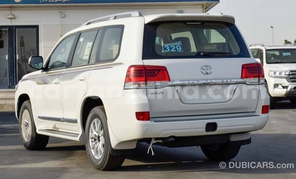 Buy Import Toyota Land Cruiser White Car in Import - Dubai in Arusha Buy Import Toyota Land Cruiser White Car in Import - Dubai in Arusha