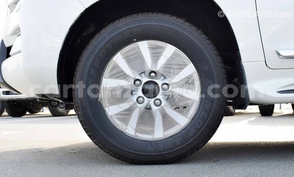 Buy Import Toyota Land Cruiser White Car in Import - Dubai in Arusha Buy Import Toyota Land Cruiser White Car in Import - Dubai in Arusha