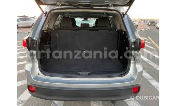 Nunua Imported Toyota Highlander Nyingine Gari ndani ya Import - Dubai nchini Arusha Nunua Imported Toyota Highlander Nyingine Gari ndani ya Import - Dubai nchini Arusha