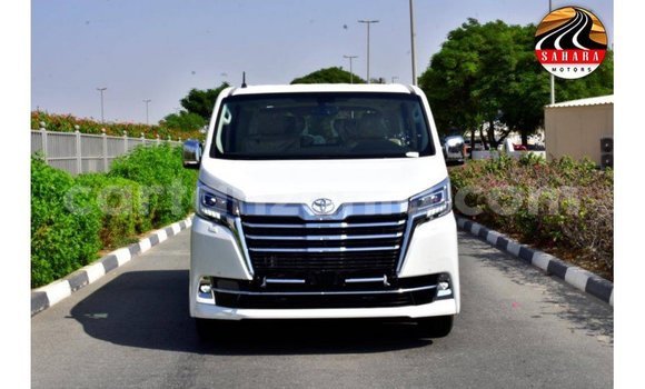 Buy Import Toyota Granvia White Car in Import - Dubai in Arusha Buy Import Toyota Granvia White Car in Import - Dubai in Arusha