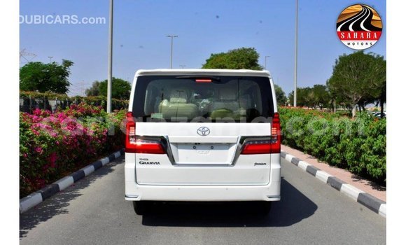 Buy Import Toyota Granvia White Car in Import - Dubai in Arusha Buy Import Toyota Granvia White Car in Import - Dubai in Arusha