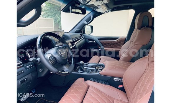 Nunua Imported Lexus LX Nyeusi Gari ndani ya Import - Dubai nchini Arusha Nunua Imported Lexus LX Nyeusi Gari ndani ya Import - Dubai nchini Arusha