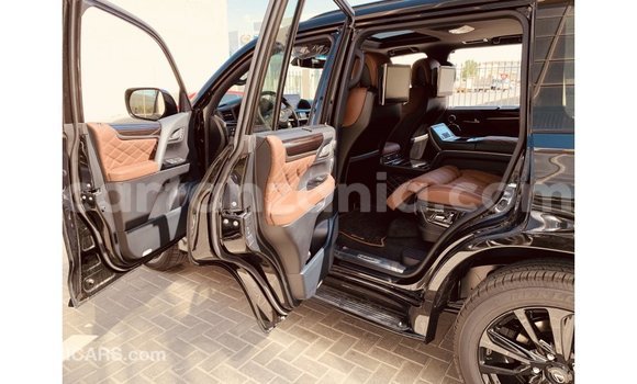 Nunua Imported Lexus LX Nyeusi Gari ndani ya Import - Dubai nchini Arusha Nunua Imported Lexus LX Nyeusi Gari ndani ya Import - Dubai nchini Arusha