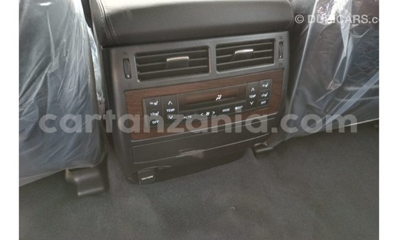 Buy Import Toyota Land Cruiser White Car in Import - Dubai in Arusha Buy Import Toyota Land Cruiser White Car in Import - Dubai in Arusha