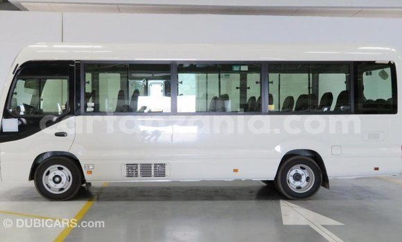 Nunua Imported Toyota Coaster Nyeupe Gari ndani ya Import - Dubai nchini Arusha Nunua Imported Toyota Coaster Nyeupe Gari ndani ya Import - Dubai nchini Arusha