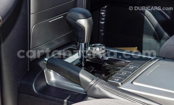 Buy Import Toyota Land Cruiser Black Car in Import - Dubai in Arusha Buy Import Toyota Land Cruiser Black Car in Import - Dubai in Arusha