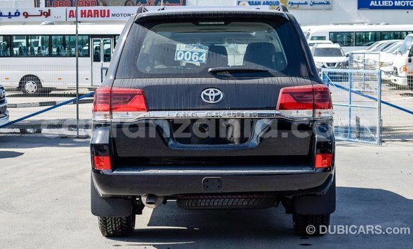 Buy Import Toyota Land Cruiser Black Car in Import - Dubai in Arusha Buy Import Toyota Land Cruiser Black Car in Import - Dubai in Arusha