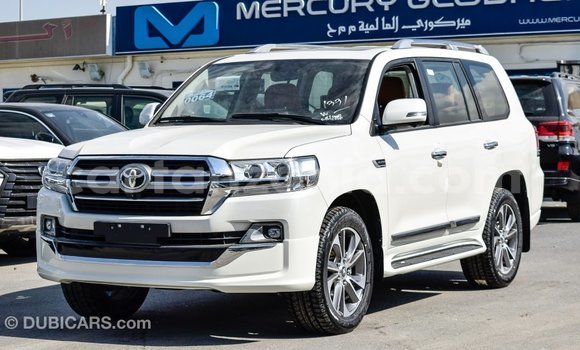 Buy Import Toyota Land Cruiser White Car in Import - Dubai in Arusha Buy Import Toyota Land Cruiser White Car in Import - Dubai in Arusha