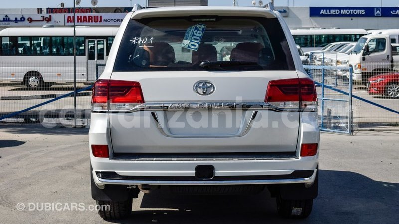 Big with watermark toyota land cruiser arusha import dubai 7977