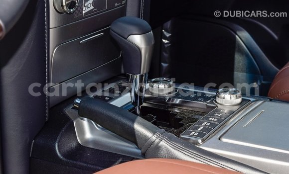 Nunua Imported Toyota Land Cruiser Nyeusi Gari ndani ya Import - Dubai nchini Arusha Nunua Imported Toyota Land Cruiser Nyeusi Gari ndani ya Import - Dubai nchini Arusha