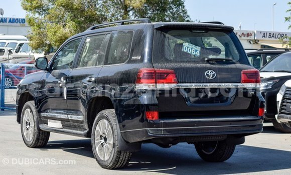 Nunua Imported Toyota Land Cruiser Nyeusi Gari ndani ya Import - Dubai nchini Arusha Nunua Imported Toyota Land Cruiser Nyeusi Gari ndani ya Import - Dubai nchini Arusha