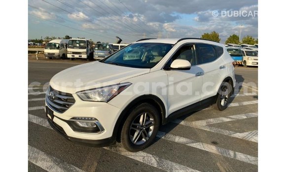 Nunua Imported Hyundai Santa Fe Nyeupe Gari ndani ya Import - Dubai nchini Arusha Nunua Imported Hyundai Santa Fe Nyeupe Gari ndani ya Import - Dubai nchini Arusha