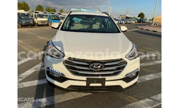 Nunua Imported Hyundai Santa Fe Nyeupe Gari ndani ya Import - Dubai nchini Arusha Nunua Imported Hyundai Santa Fe Nyeupe Gari ndani ya Import - Dubai nchini Arusha