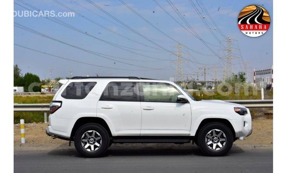 Buy Import Toyota 4Runner White Car in Import - Dubai in Arusha Buy Import Toyota 4Runner White Car in Import - Dubai in Arusha